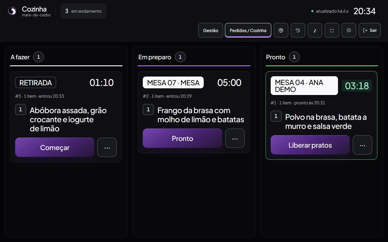 Cozinha — comandas em diferentes estados: a fazer, em preparação e pronta